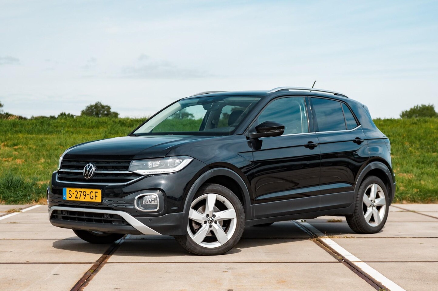 Volkswagen T-Cross - 1.5 TSI DSG Style | TREKHAAK | CLIMA | APPLE CAR PLAY - AutoWereld.nl