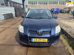 Toyota Auris - 1.6-16V Luna Business ((( loopt onregelmatig )))