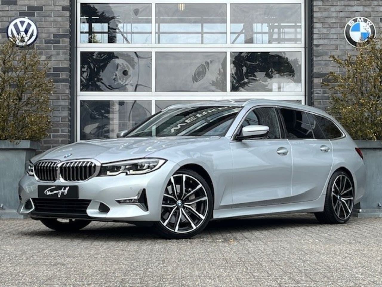 BMW 3-serie Touring - 330I TOURING - PANO - LEDER - EL. TREKH. - ORG. NL. - AutoWereld.nl