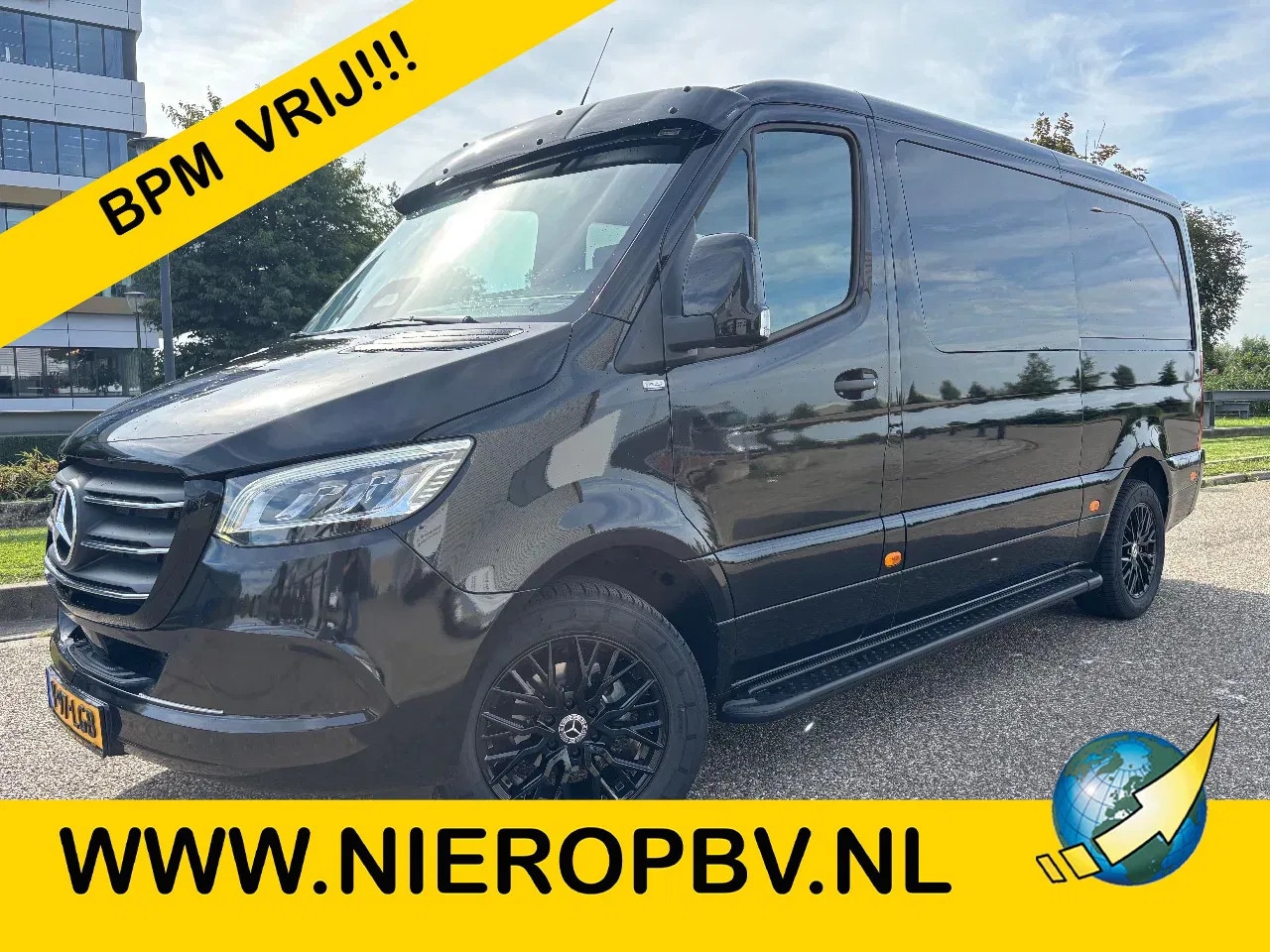 Mercedes-Benz Sprinter - 319CDI L2H1 Dubbelcabine 6+1 Pers Automaat Airco Cruisecontrol Led/Xenon 3500KG Trekhaak N - AutoWereld.nl