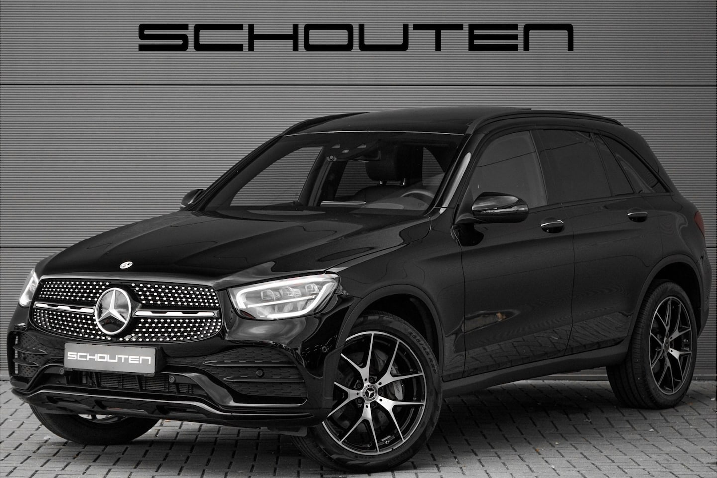 Mercedes-Benz GLC-klasse - 300e 4MATIC AMG Line Pano CarPlay 20" - AutoWereld.nl