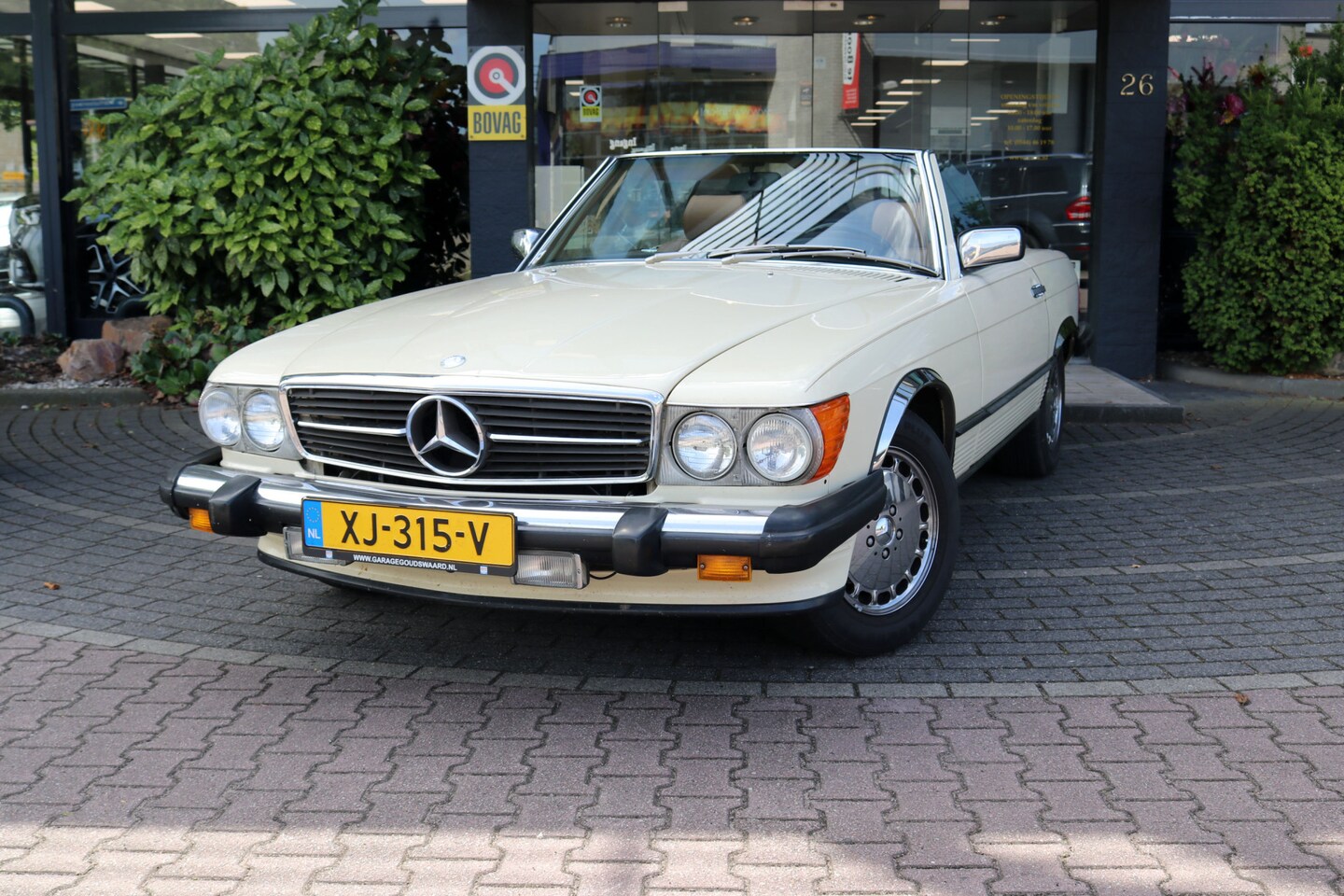 Mercedes-Benz SL-klasse Cabrio - 560SL - AutoWereld.nl