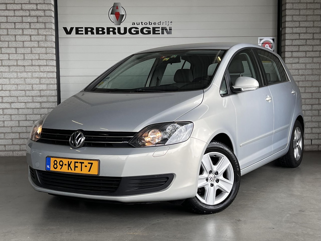 Volkswagen Golf Plus - 1.4 TSI Comfortline | 1e eige. | Trekhaak | Cruise | Climate | All-in rijklaarprijs - AutoWereld.nl