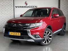Mitsubishi Outlander - 2.0 Business Edition | 1e eige. | Trekhaak | 18" LMV | Navi | PDC | Camera | All-in rijkla