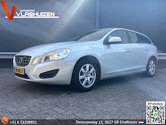 Volvo V60 - 2.0 D3 Kinetic Automaat | Leder | Climate | Cruise | Navi | PDC | APK 08-2026 |