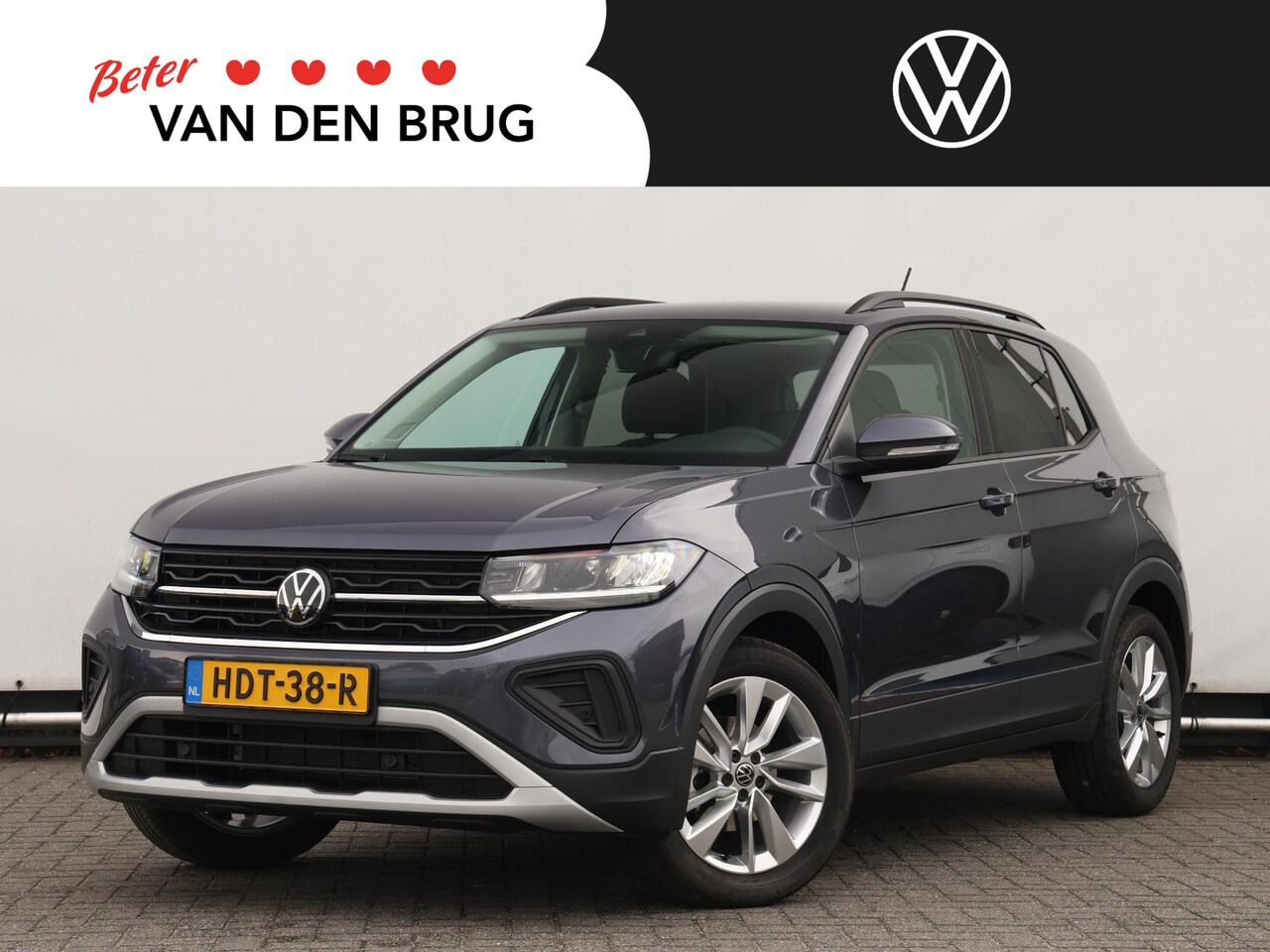 Volkswagen T-Cross - Life Edition 1.0 TSI 95 pk | Navigatie | Stoelverwarming | Camera | Keyless | LED | Adapti - AutoWereld.nl