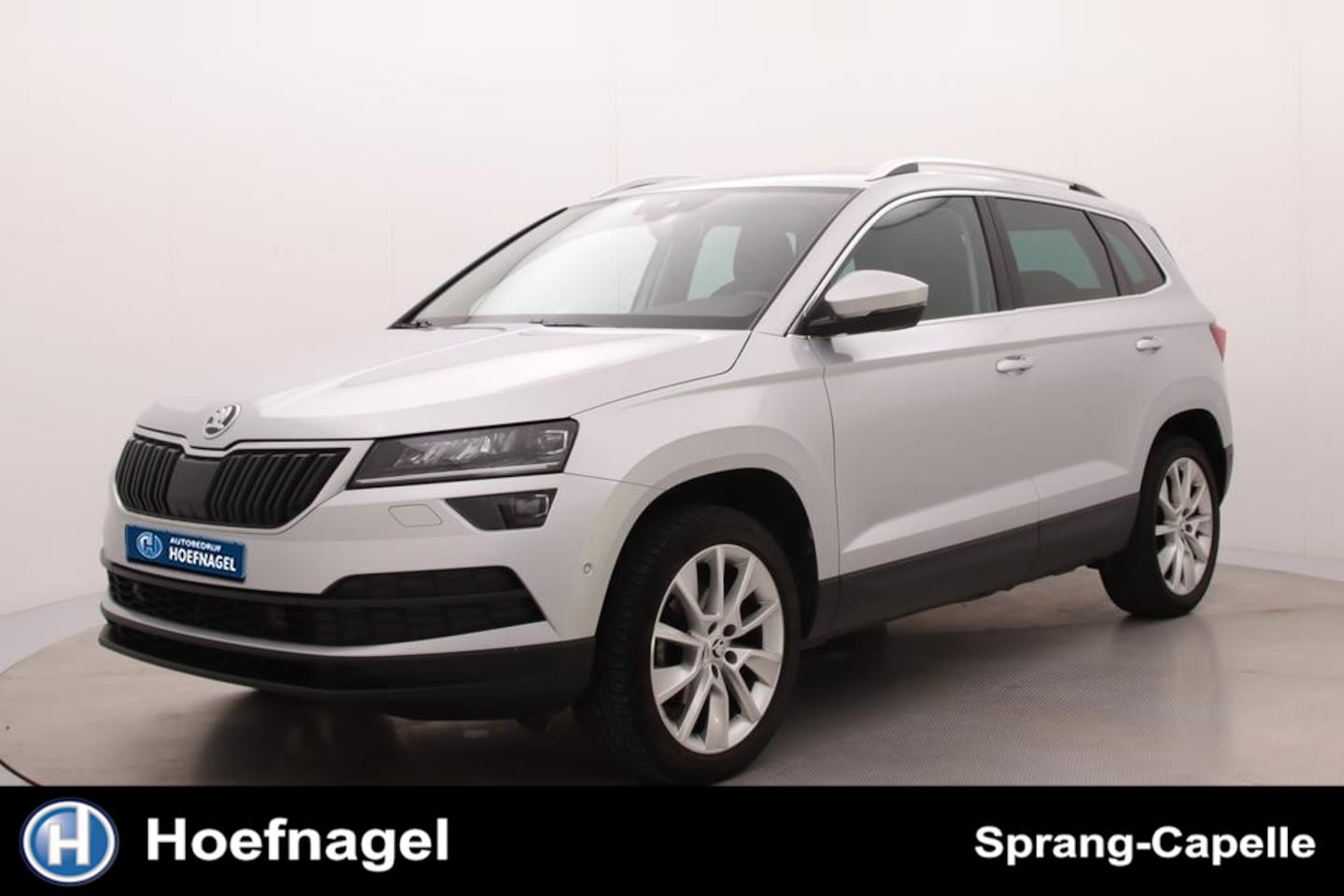 Skoda Karoq - 1.5 TSI ACT Style | Trekhaak | Adaptive Cruise | Camera | Stoel-/Stuurverw. | CarPlay - AutoWereld.nl