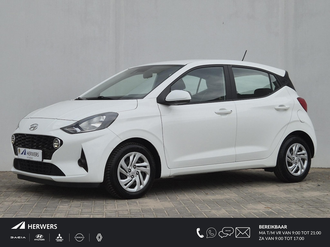 Hyundai i10 - 1.0 Comfort 5-zits Automaat / Allseason banden / Airco / / Dealer onderhouden / Cruise con - AutoWereld.nl