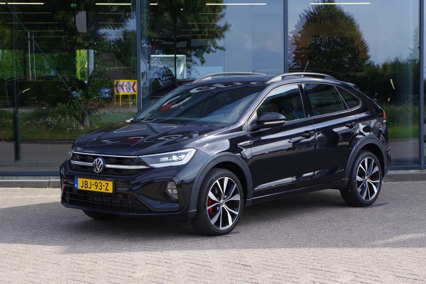 Volkswagen Taigo - 1.5 TSI R-Line 1.5 TSI 150 PK R-Line, Trekhaak, Adap. Cruise Control, LED, Carplay - AutoWereld.nl
