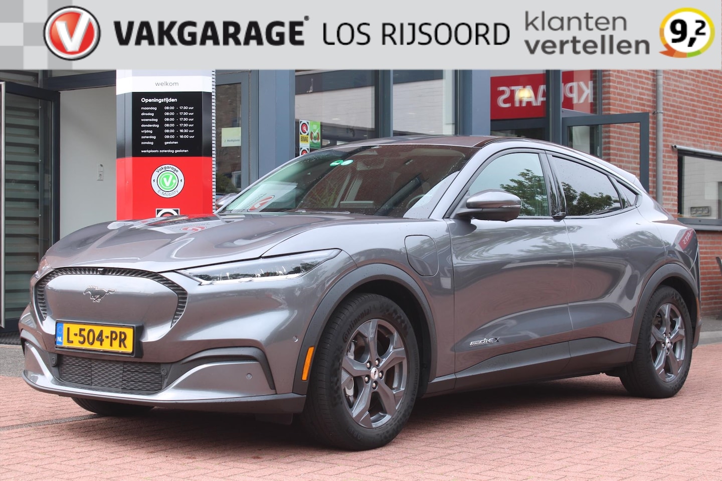 Ford Mustang Mach-E - 98kWh *Extended* | 360 Camera | Carplay | Stuur & Stoelverwarming | Leder | Cruise & Clima - AutoWereld.nl