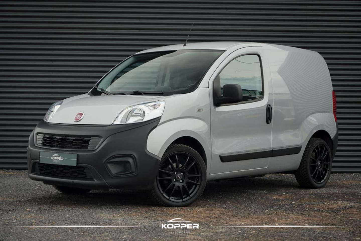 Fiat Fiorino - 1.3 MJ / Airco / Lichtmetalen velgen / Trekhaak / Excl BTW - AutoWereld.nl