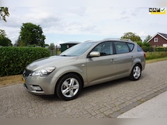 Kia Cee'd Sporty Wagon - 1.4 CVVT Seven