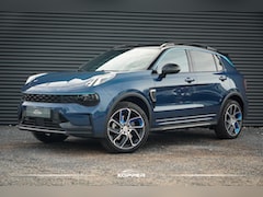 Lynk & Co 01 - 1.5 / Pano / Navi / 360 / ACC / Carplay