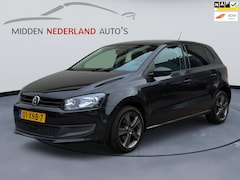 Volkswagen Polo - 1.2 * 5 DEURS * APPLE CAR PLAY * BLUETOOTH * NIEUWE APK