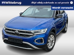 Volkswagen T-Roc - 1.0 TSI 110PK Style / Digitale Cockpit Pro / Led Plus / Stoelverwarming / Parkeersensoren