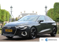 Audi A3 Limousine - 30 TFSI S-LINE AUTOMAAT | NL-AUTO | 1 EIGENAAR | LEDER / STOF | NAVI | STOELVERWARMING | C