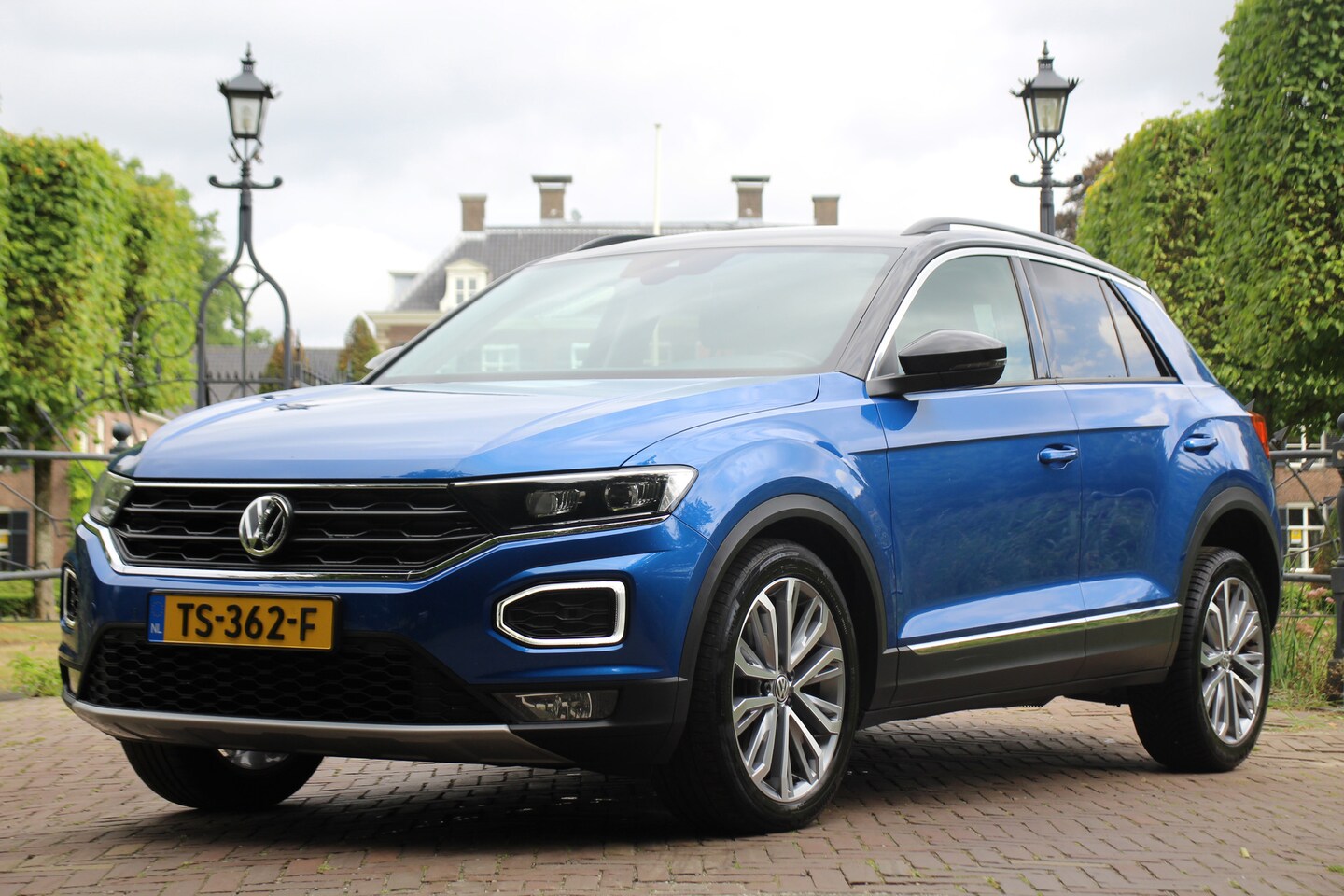 Volkswagen T-Roc - 1.0 TSI 115PK Style | NL-AUTO! | 1 EIGENAAR | TREKHAAK |  ADAPTIVE CRUISE | ALL-SEASON | D - AutoWereld.nl