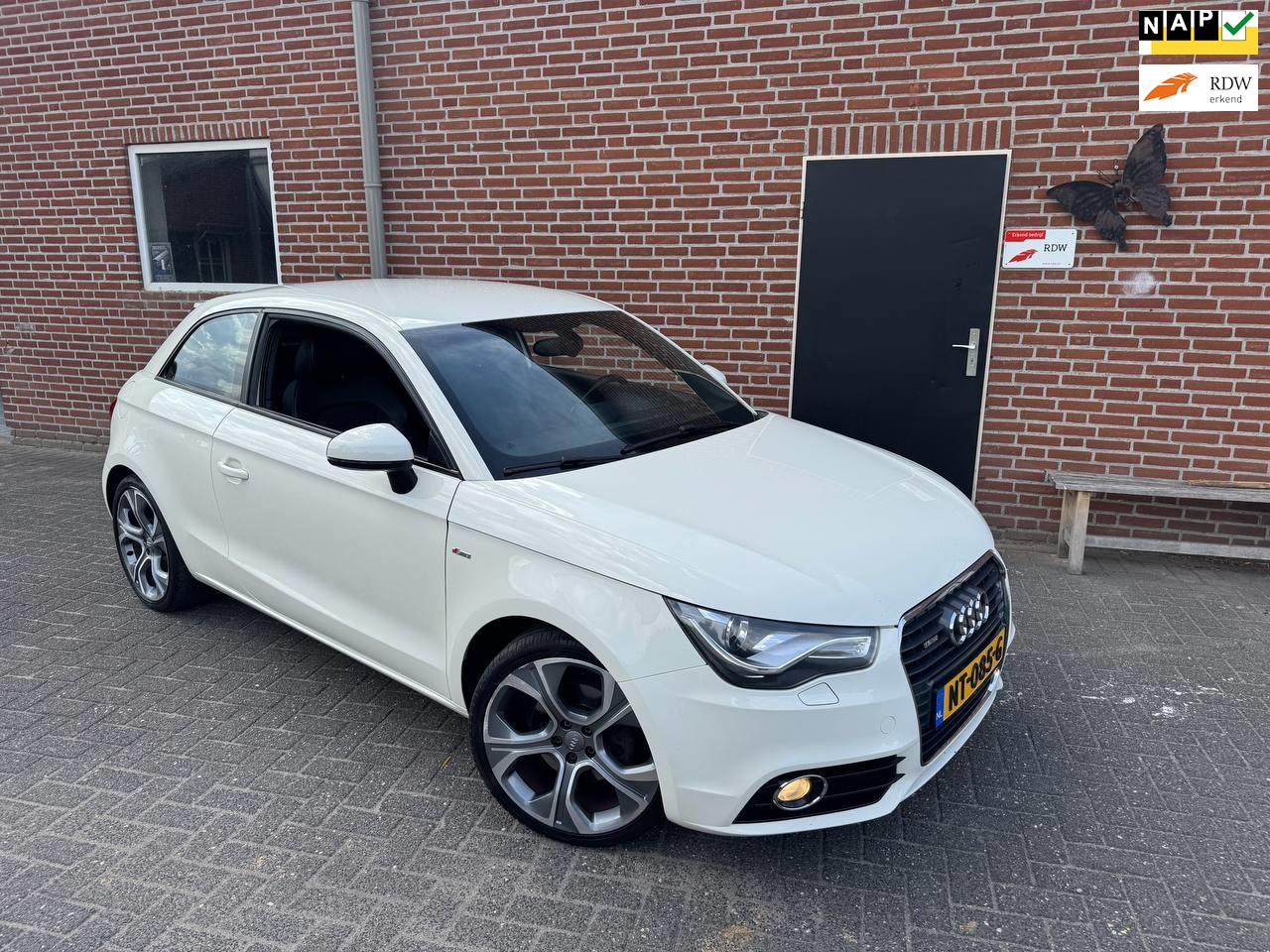 Audi A1 - 1.4 TFSI Ambition Pro Line Business S-LINE S-tronic Stoelverwarming, Navi, PDC, - AutoWereld.nl