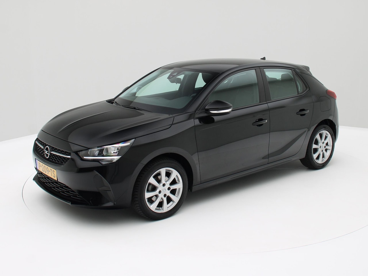 Opel Corsa - 1.2 Edition NAVI /CRUISE - AutoWereld.nl