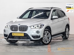 BMW X1 - SDrive20i Orange Edition III|Pano|NAP|Leder|Trekhaak