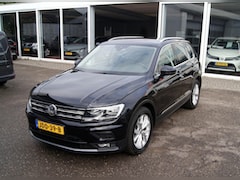 Volkswagen Tiguan - 1.4 TSI Comfortline Business Navi, Pdc, cruise, clima, Trekhaak, RIJKLAARPRIJS