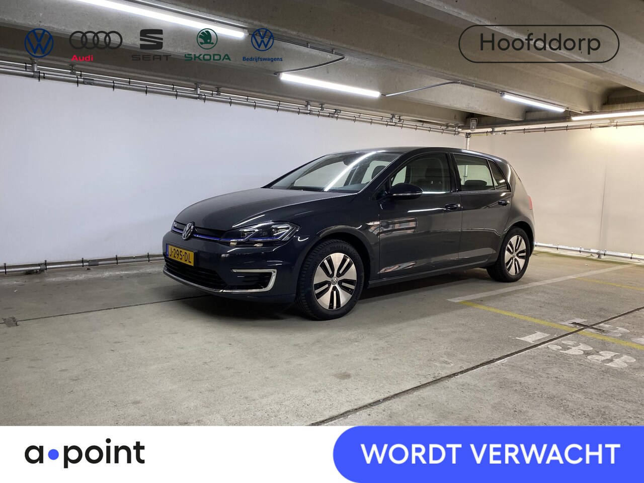 Volkswagen e-Golf - E-DITION 136 pk | Navigatie | Parkeersensoren | Adaptieve cruise control | Autom. airco | - AutoWereld.nl