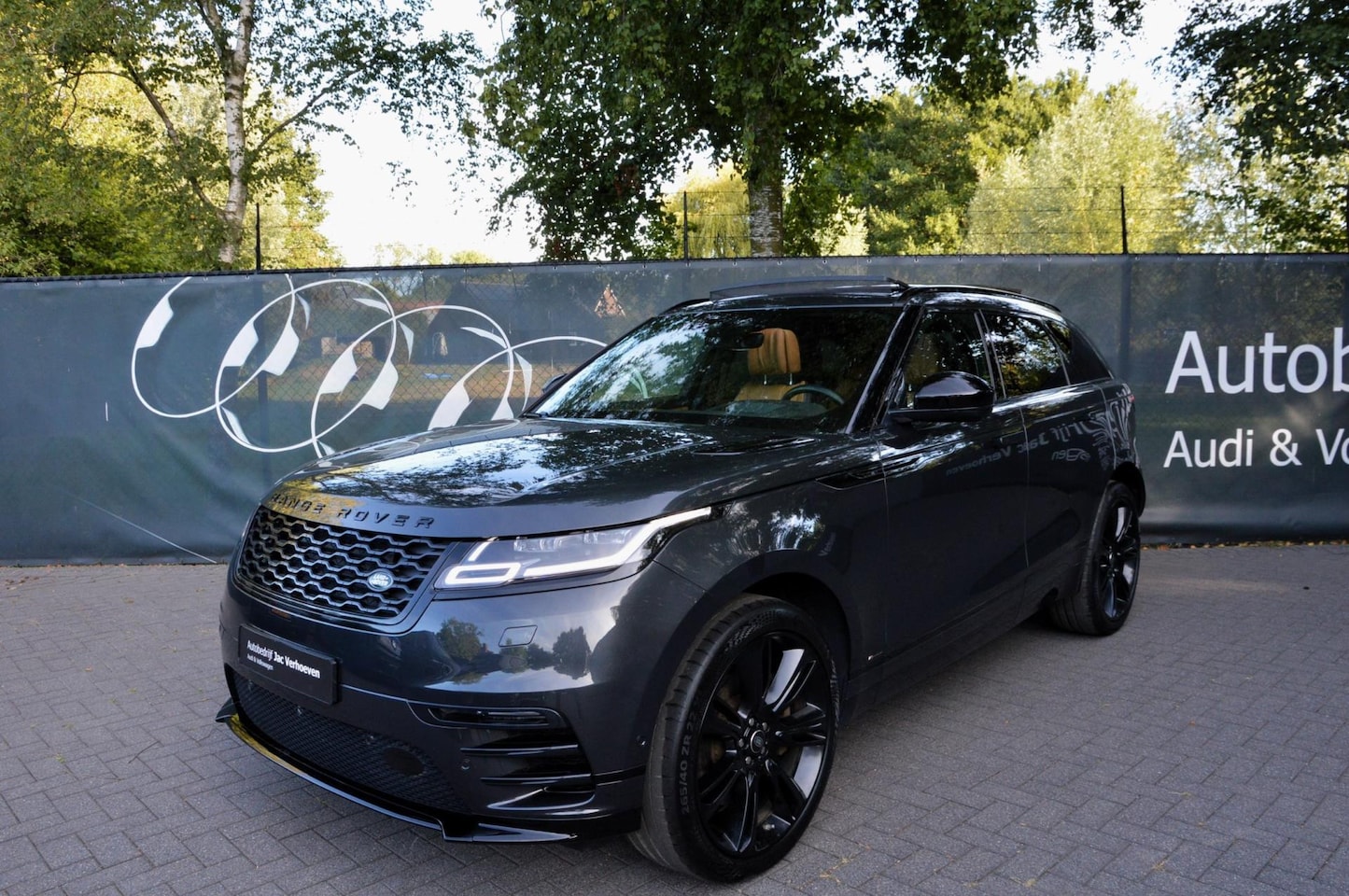 Land Rover Range Rover Velar - 2.0 P400e 404pk|R-Dynamic|Black Pack|Full Options|Panoramadak|Massage|Automaat| - AutoWereld.nl