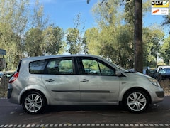 Renault Grand Scénic - 2.0-16V Privilège Luxe XENON7PERSOONSAUTOMAATCLIMACRUISE