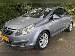 Opel Corsa - 1.4-16V Cosmo 2007 AUTOMAAT PANO CLIMA ZEER NETTE AUTO