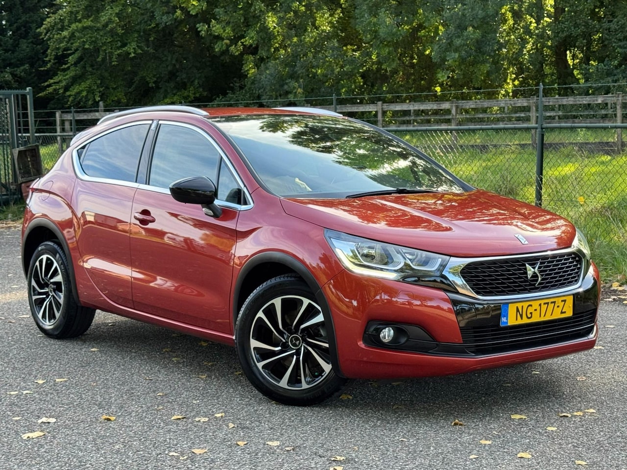 DS 4 Crossback - 1.6 Chic /Automaat/Navi/Trekhaak/ - AutoWereld.nl