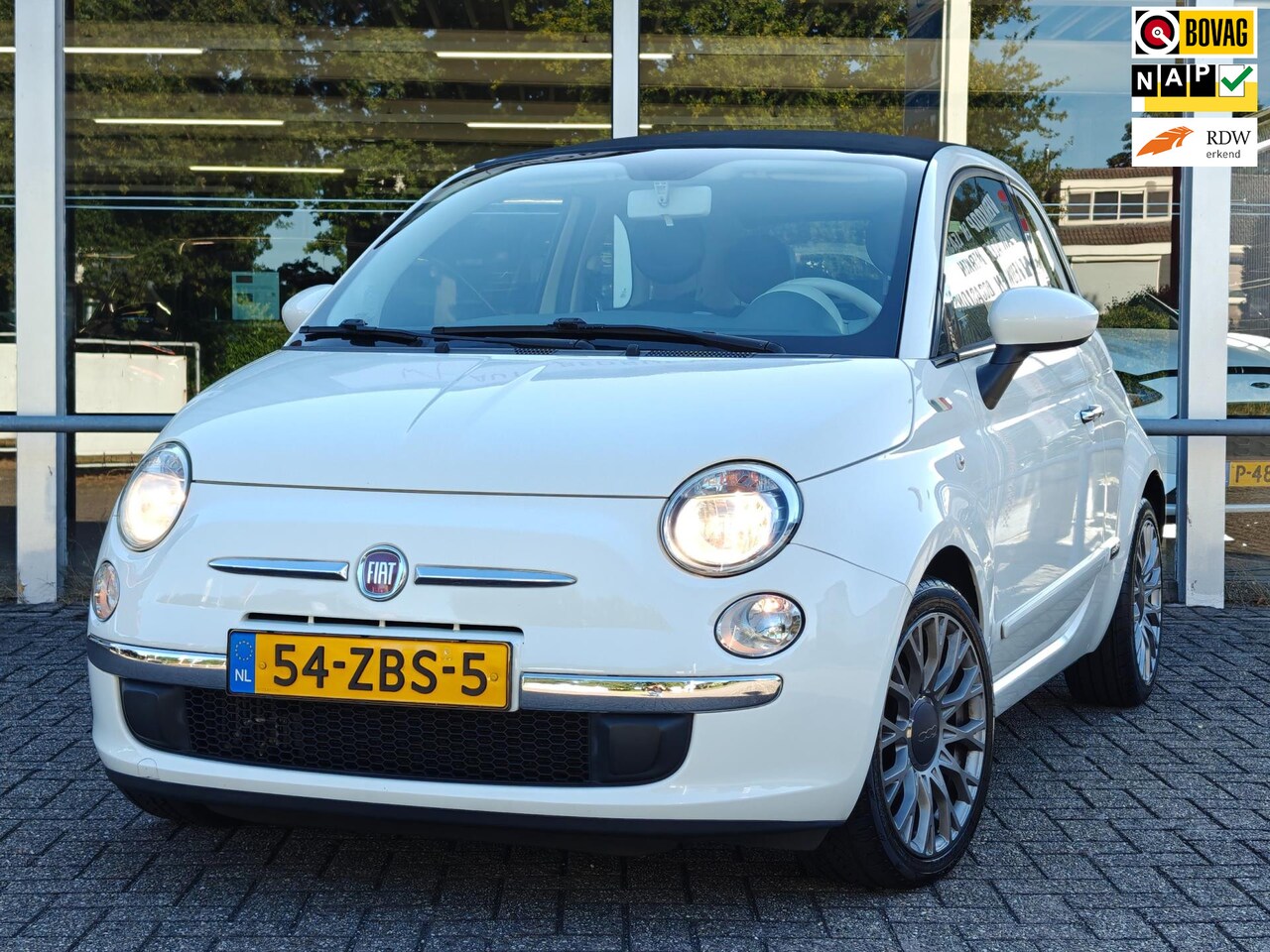 Fiat 500 C - 0.9 TwinAir Lounge | Lederen bekleding | Parkeersensoren achter - AutoWereld.nl