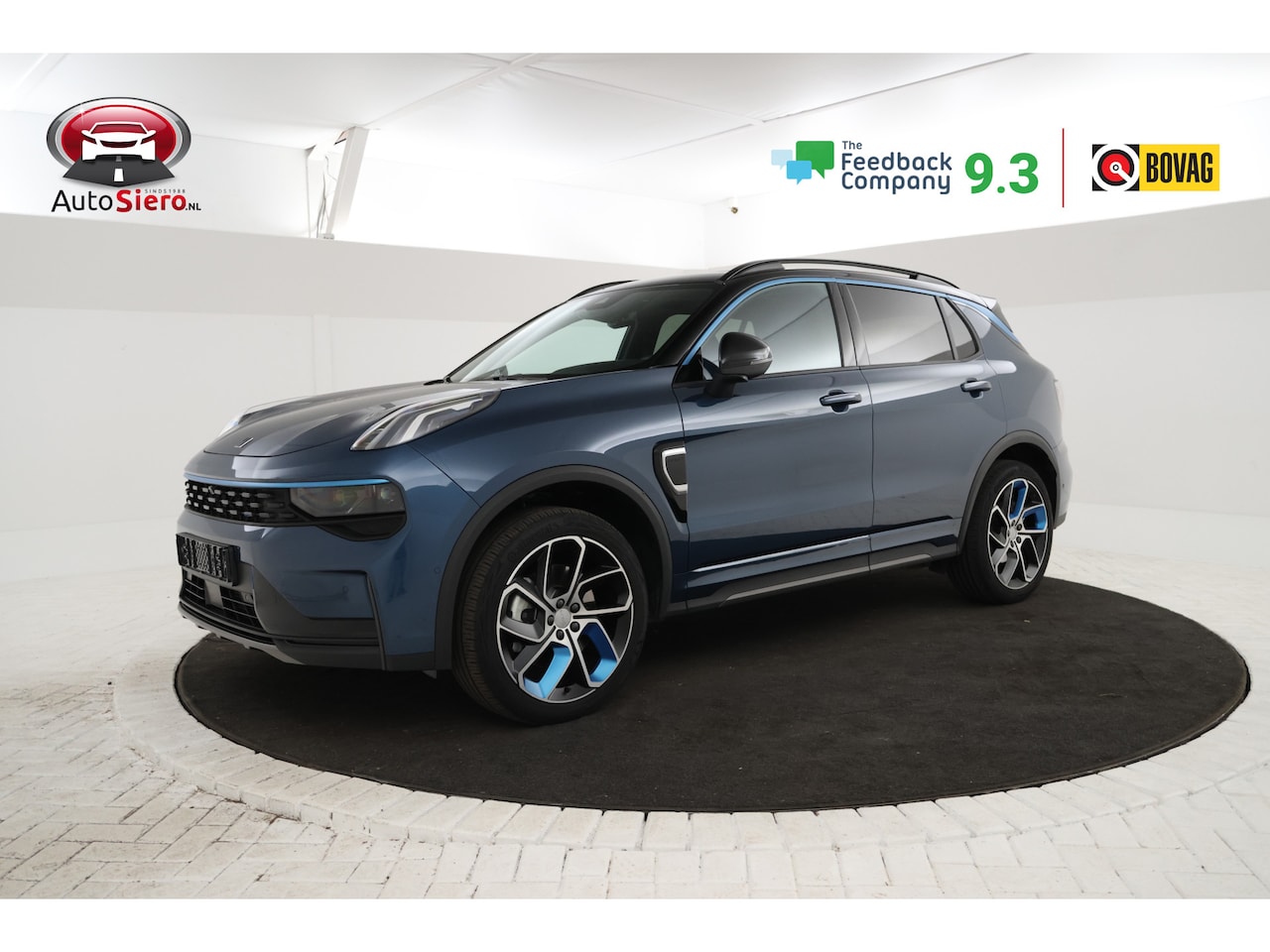 Lynk & Co 01 - 1.5 Zwarte hemel! Automaat, Panorama dak, BOMVOL!! - AutoWereld.nl