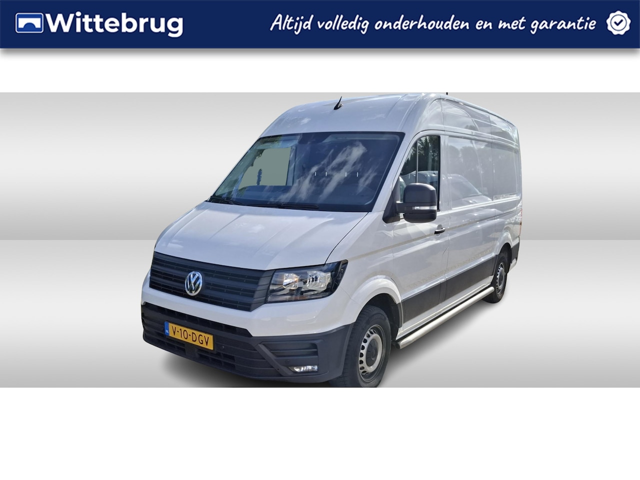 Volkswagen Crafter - 35 2.0 TDI L3H3 Comfortline 140 pk Automaat / Trekhaak / Navigatie - AutoWereld.nl
