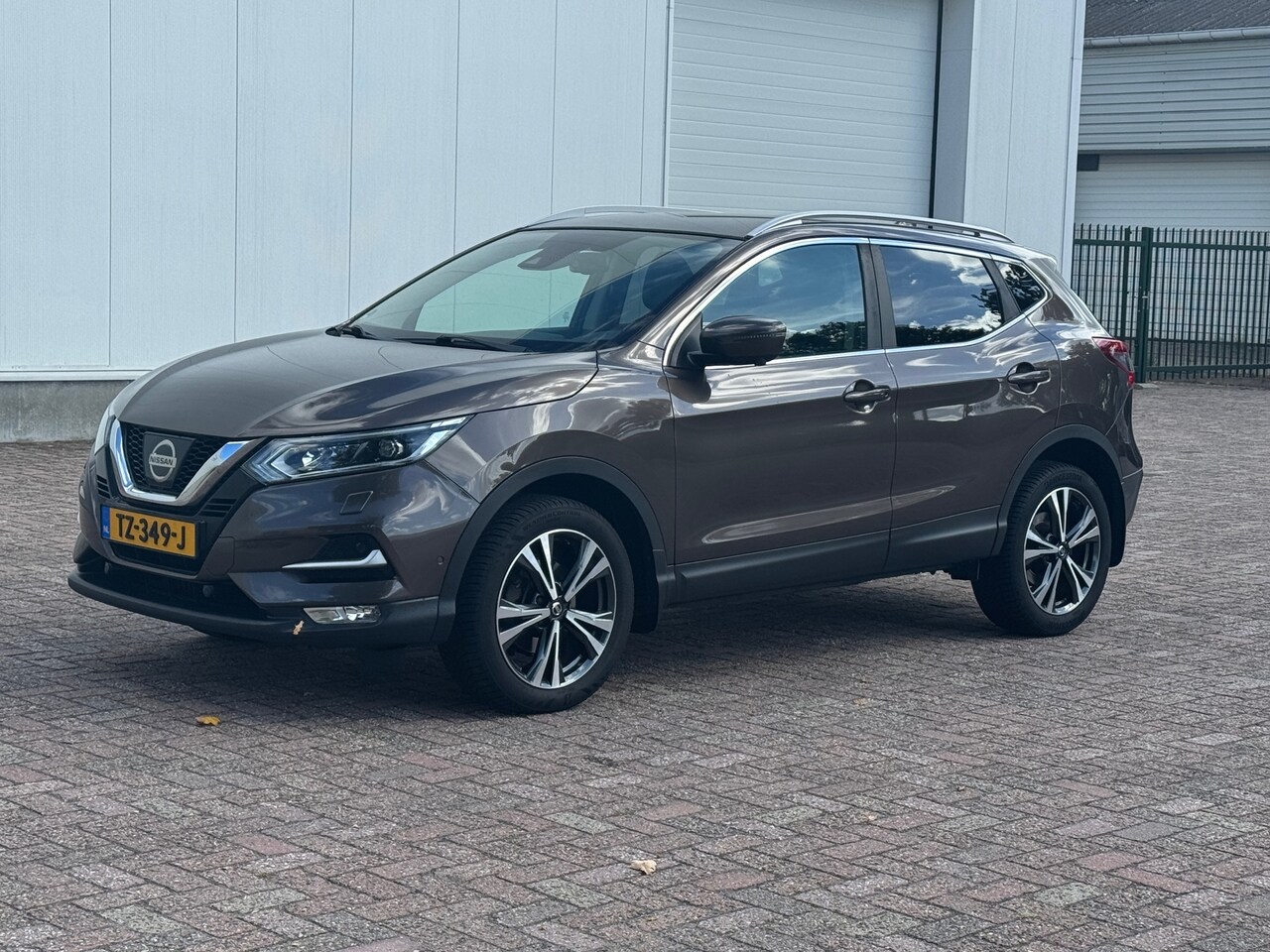 Nissan Qashqai - 1.2 Tekna 360 Camera - AutoWereld.nl