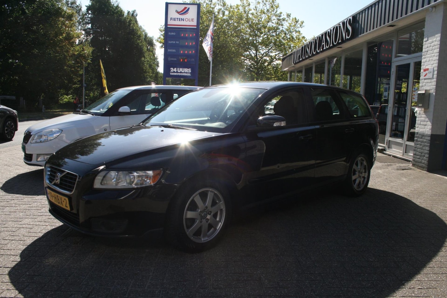Volvo V50 - 1.6D Nette staat. Nieuwe APK. Veel onderhoudshistorie - AutoWereld.nl