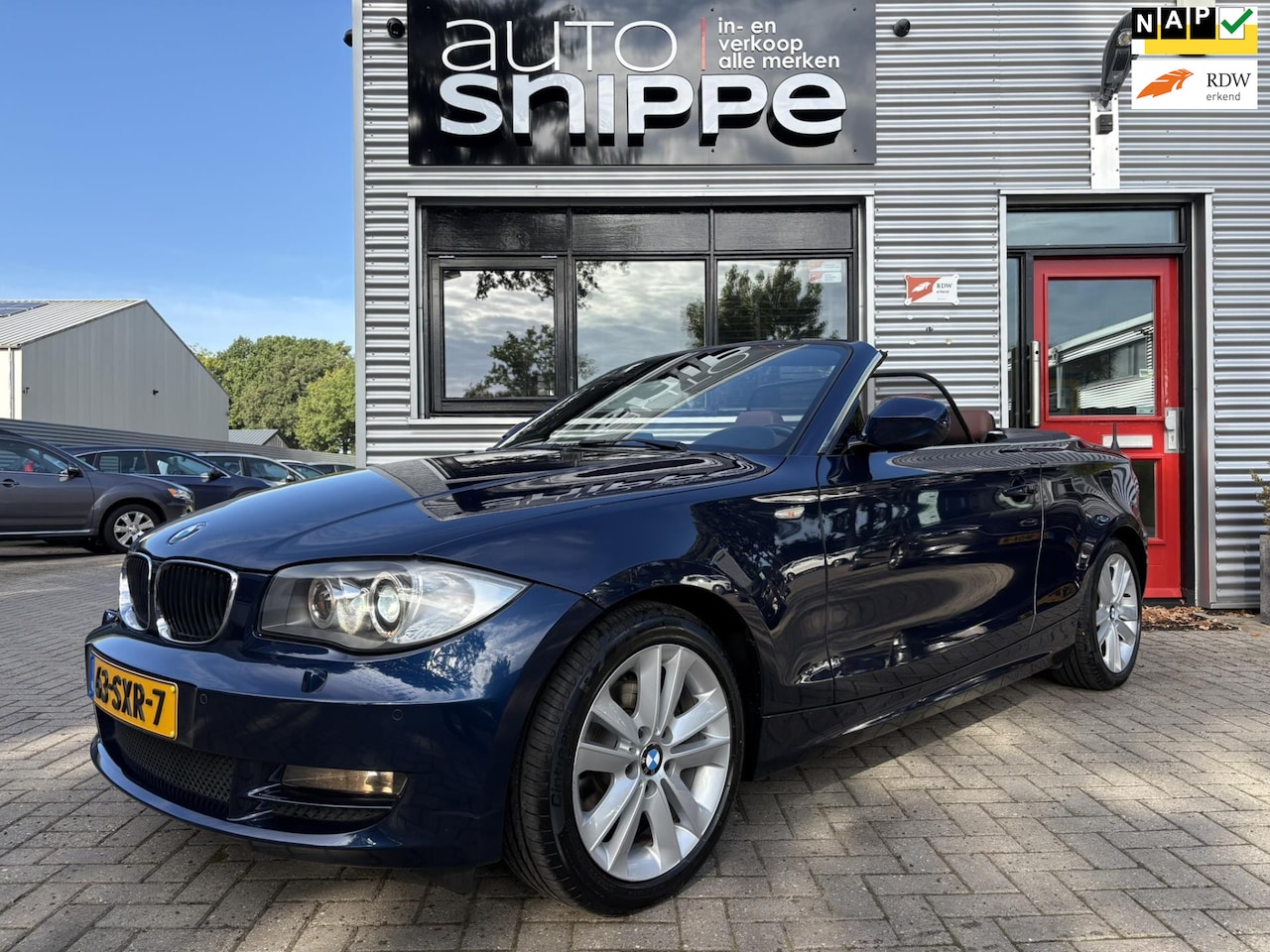 BMW 1-serie Cabrio - 125i High Executive -6 CILINDER-AUTOMAAT-GROOT NAVI-SPORTSTOELEN-MEMORY-XENON-ORIGINEEL NE - AutoWereld.nl