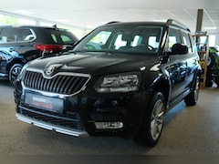 Skoda Yeti - 1.2 TSI Greentech Ambition Navi, Cruise, Automaat, PDC, Trekhaak afneembaar