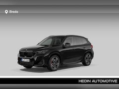 BMW X1 - sDrive20i | Achteruitrijcamera | Driving Assistant Plus | Panoramadak | Harman Kardon | St