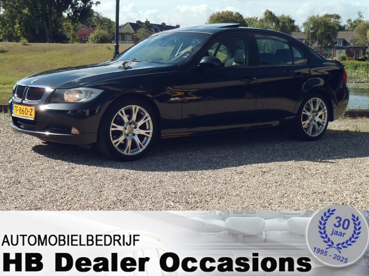 BMW 3-serie - 318i Executive - Airco - Navigatie - 6 Bak - AutoWereld.nl