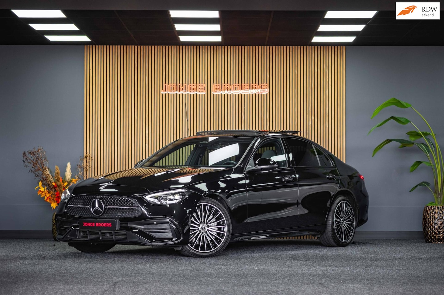 Mercedes-Benz C-klasse - 200 AMG Line |Pano|BTW|Night - AutoWereld.nl