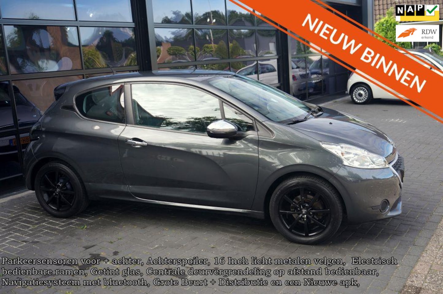 Peugeot 208 - 1.0 Vti Access 1.0 VTi Access, PDC, Navi, Airco, L.M velgen - AutoWereld.nl