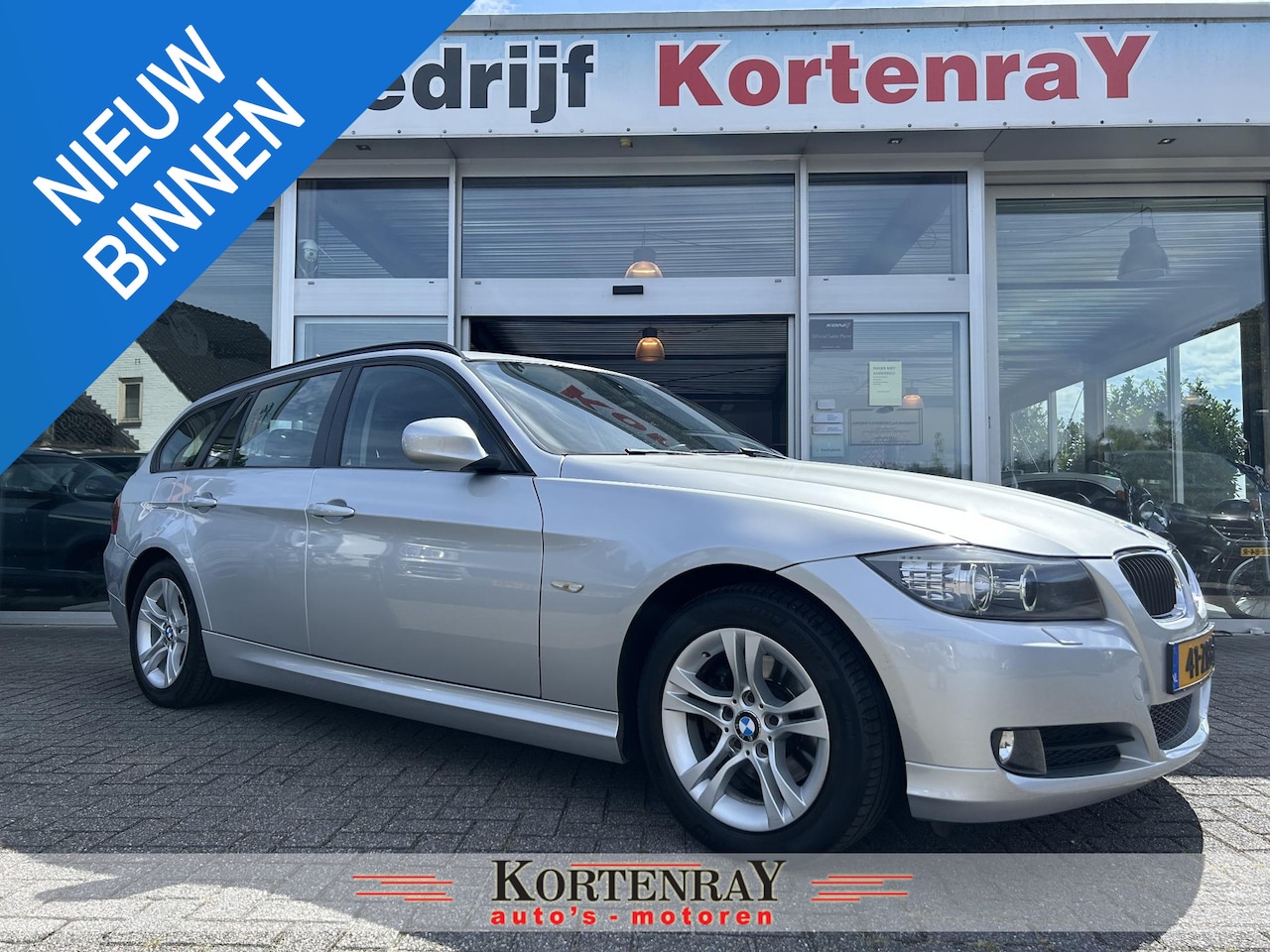 BMW 3-serie Touring - 318i Corporate Lease Business Line /dealer onderhouden/trekhaak/navi/ - AutoWereld.nl