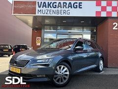 Skoda Superb Combi - 1.5 TSI ACT Style Business // LED // KEYLESS // ELEK. STOELEN+GEHEUGEN // LEDER // ADAPT.