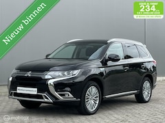 Mitsubishi Outlander - 2.4 PHEV, Full LED, Trekhaak, Dealer