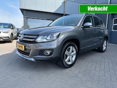 Volkswagen Tiguan - 2.0 TSi Sport en Style 4Motion Navi 179 PK Trekhaak