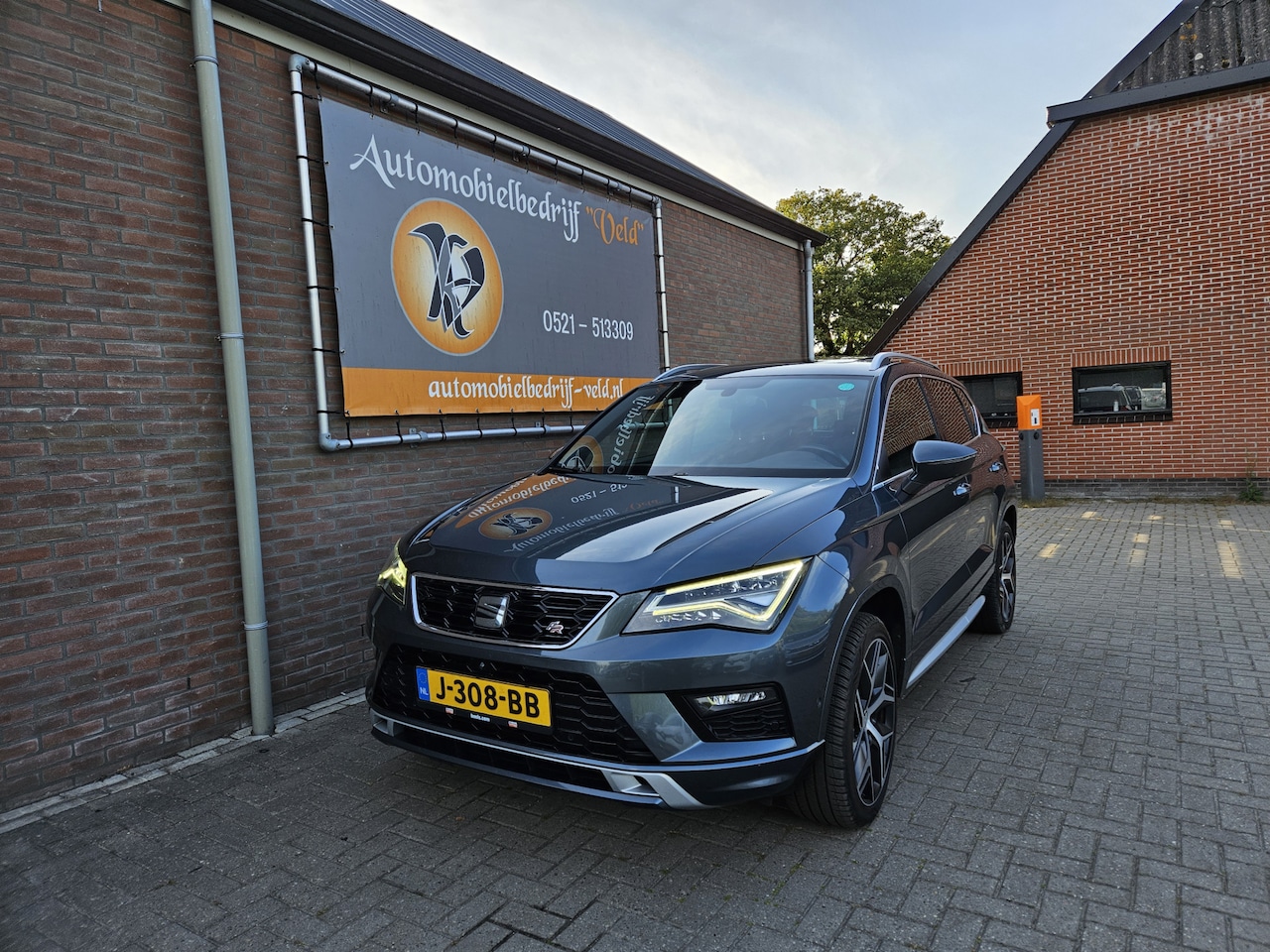 SEAT Ateca - 1.5 TSI FR Business Intense 1.5 TSI FR Business Intense - AutoWereld.nl