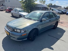 Volvo S40 - 1.8 165 DKM NAP Airco Nette auto Cruise