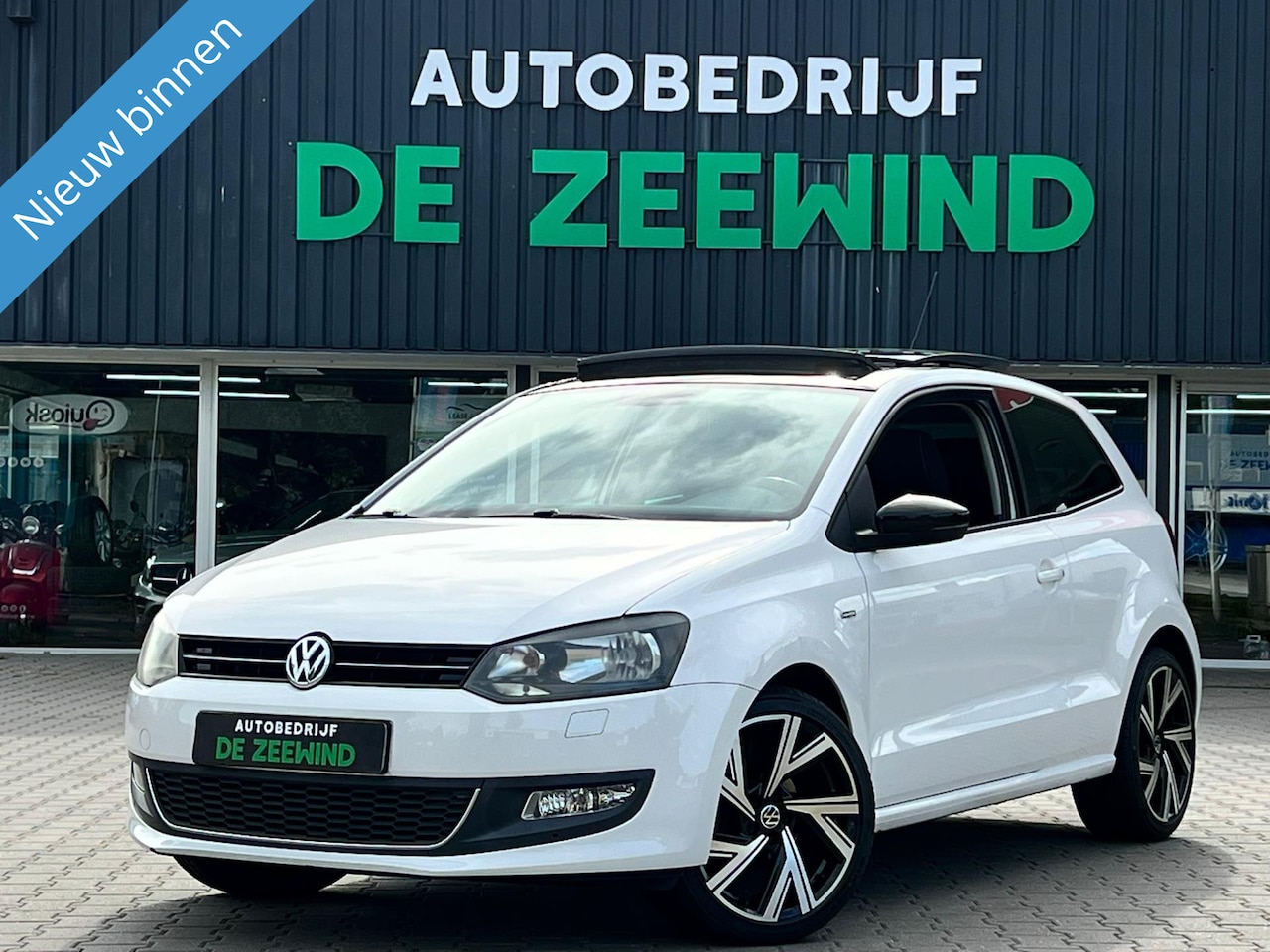 Volkswagen Polo - 1.2 TSI Comfortline|Panoramadak|Apple carplay - AutoWereld.nl