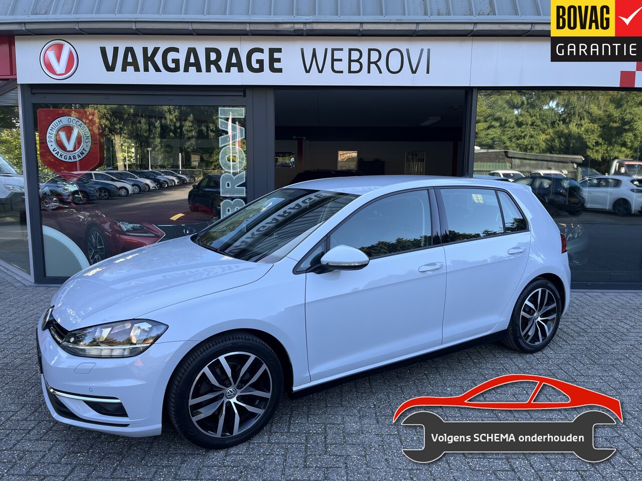 Volkswagen Golf - 1.5 TSI Highline Virtual White Silver Metallic - AutoWereld.nl
