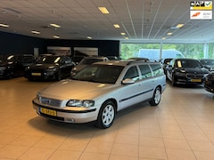 Volvo V70 - 2.4 D5 Comfort Line|Leder|Stoelvw|Nette staat